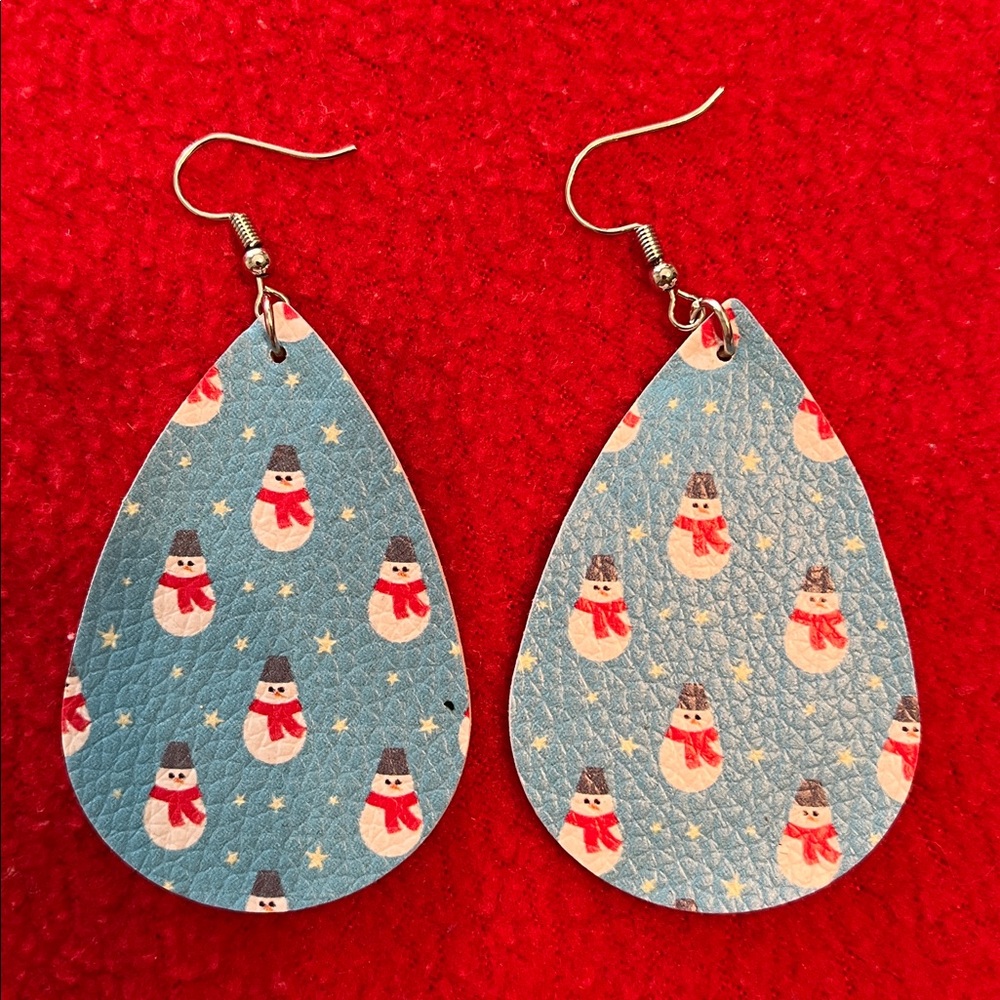 NEW B2G1 SNOWMAN TEAR DROP Holiday Earrings- blue